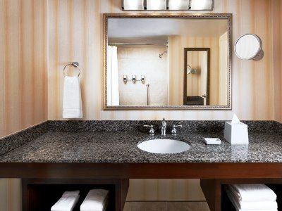 Four Points By Sheraton Richmond Airport Sandston Exterior photo