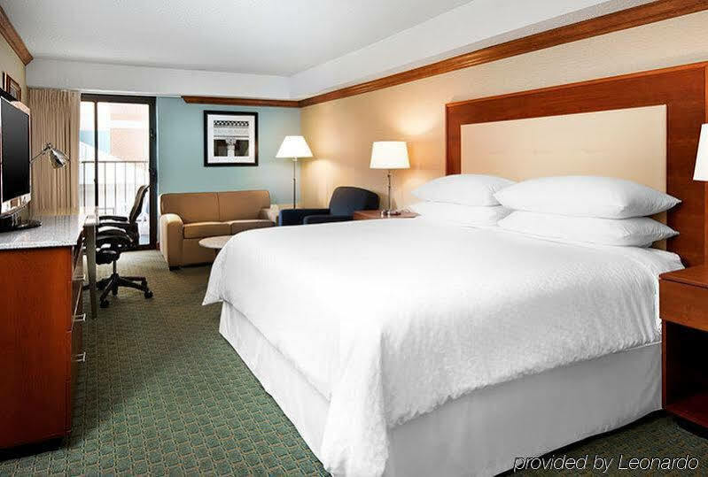 Four Points By Sheraton Richmond Airport Sandston Exterior photo